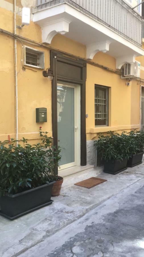 Signorile Street - Apartment Near The Sea Bari Exterior foto